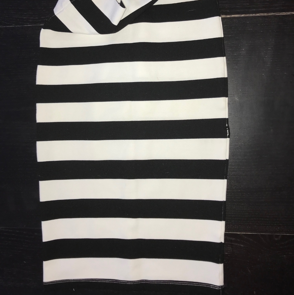 BEBE Wide striped pencil skirt size xsmall - Picture 8 of 8